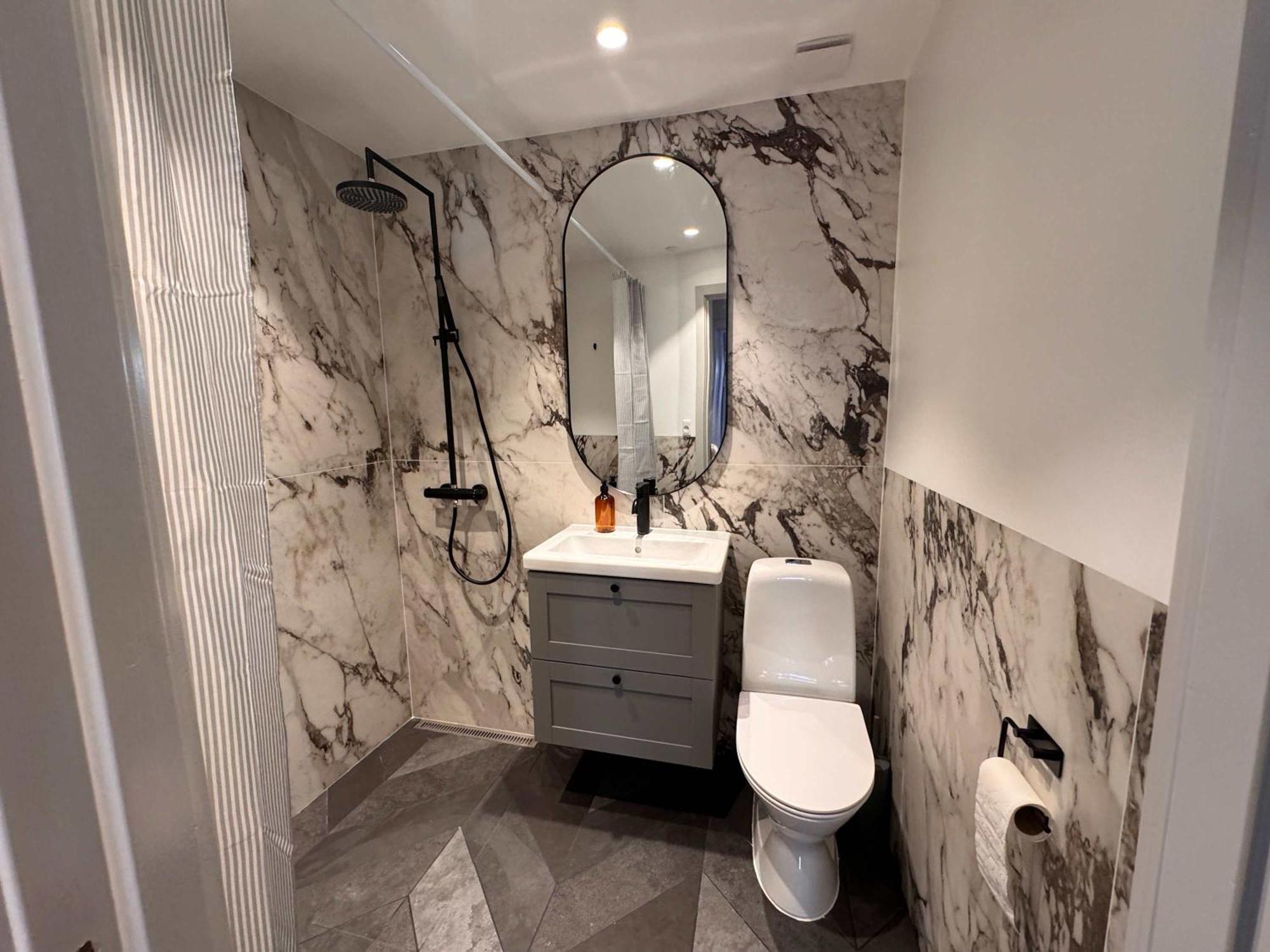 Upscale 3br Lejlighed *